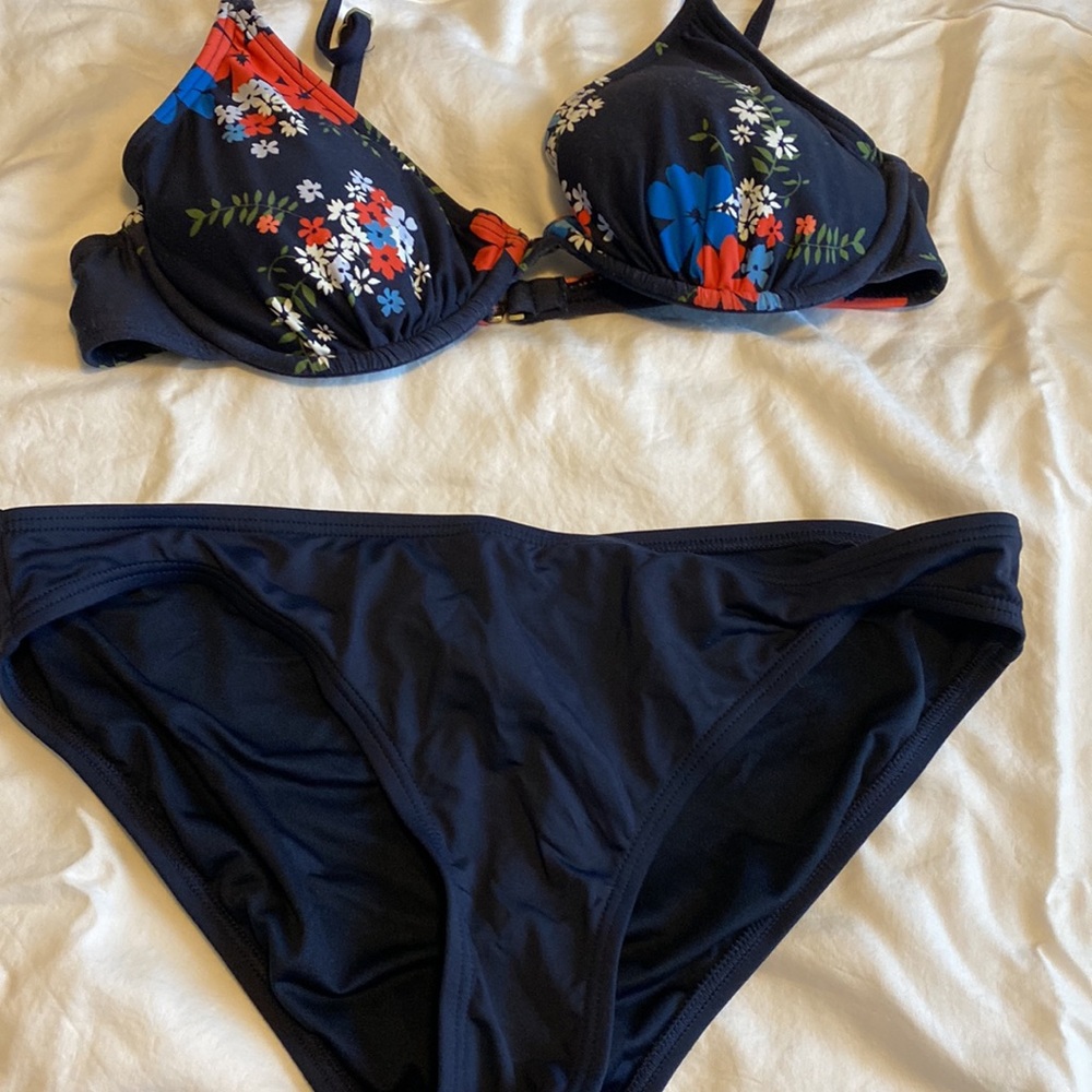 Michael kors large swim top and large bottom